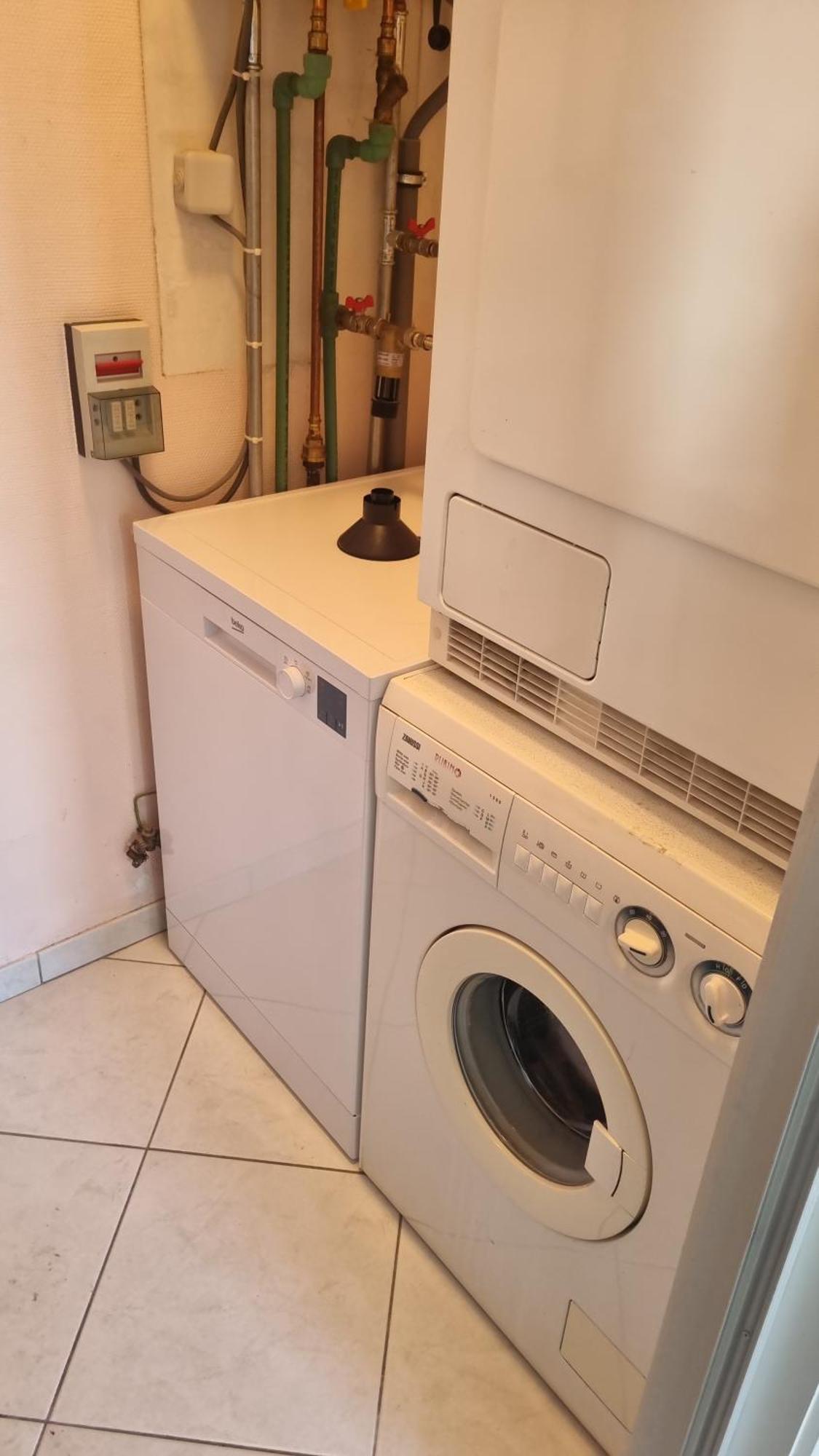 Cosy 3 Bedroom Near The T112 Appartement *
