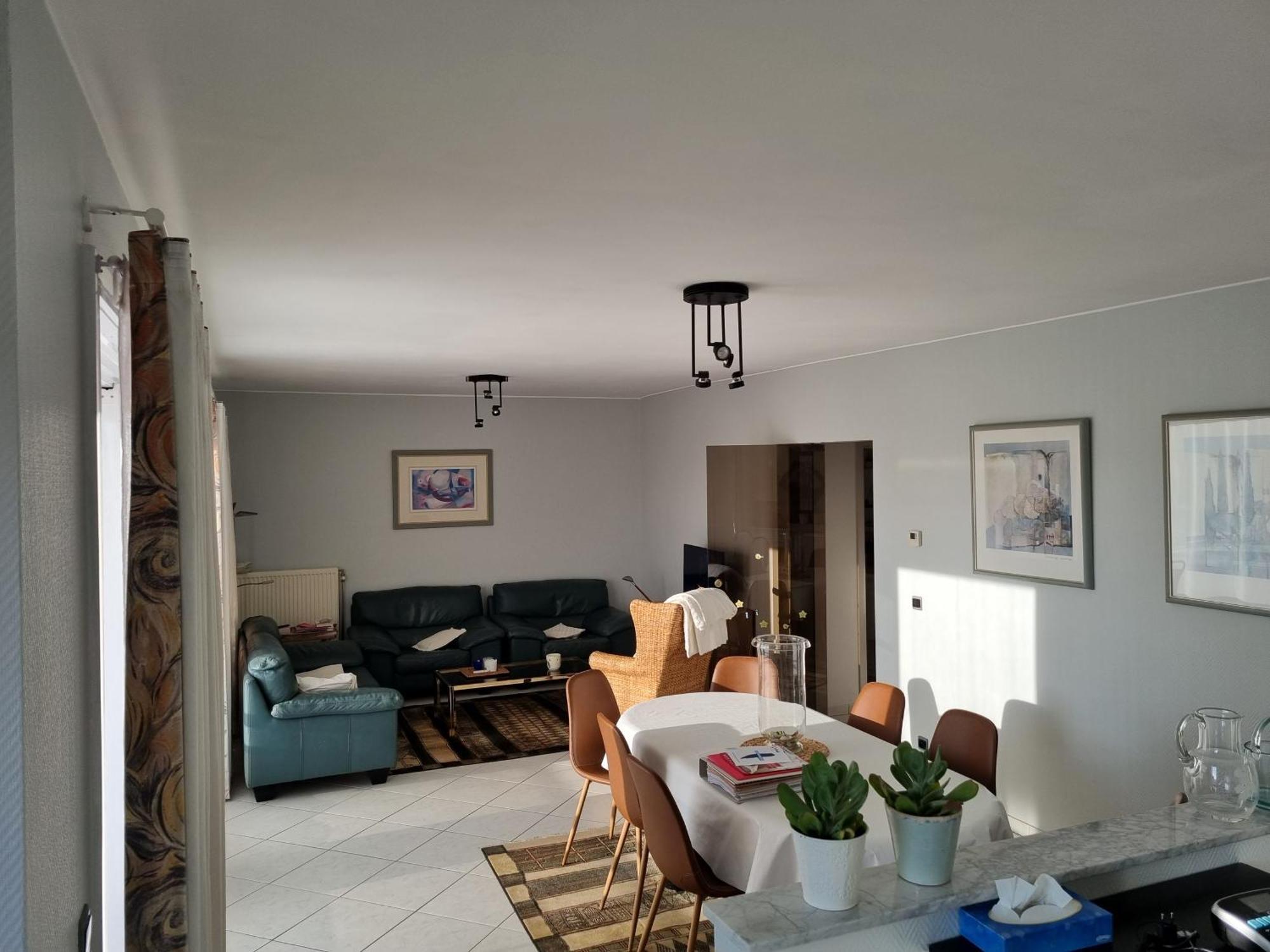 Cosy 3 Bedroom Near The T112 Appartement *